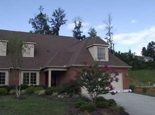 2520 Maple Branch Ln, Knoxville, TN 37912