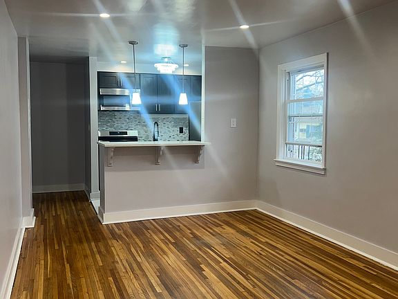 2nd image of 347 Grafton Ave APT 2C