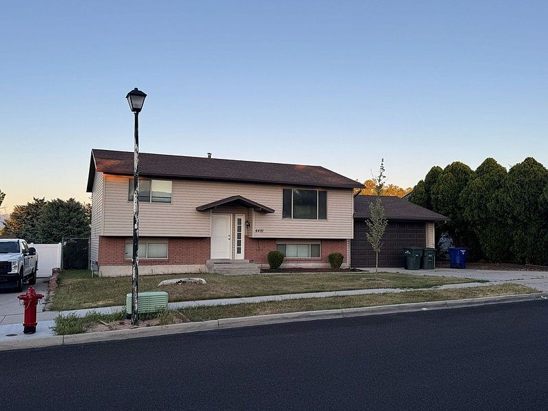 1st image of 4481 S Woodgrove Dr