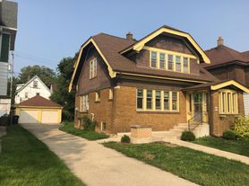 1553 N 47th St, Milwaukee, WI