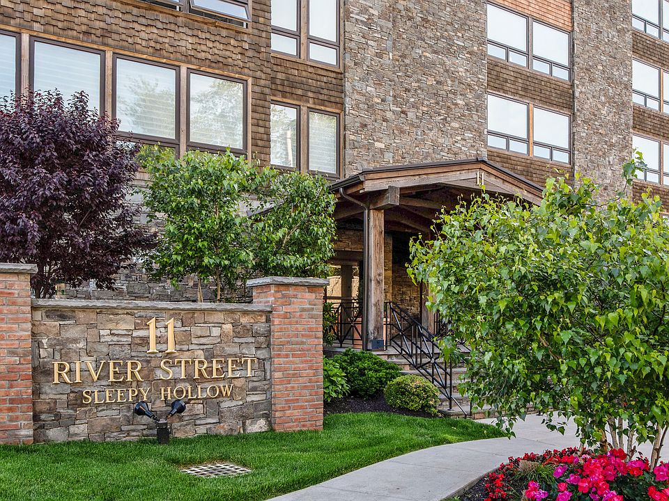 11 River Street