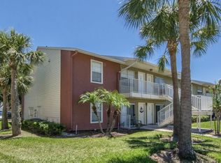 220 Lake Parsons Grn UNIT 204, Brandon, FL 33511