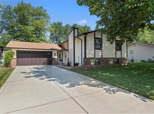 41 Park Charles Blvd N, Saint Peters, MO 63376