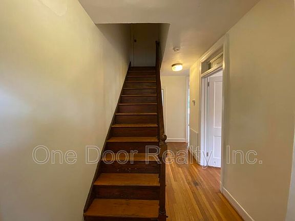2nd image of 404 Norfolk St