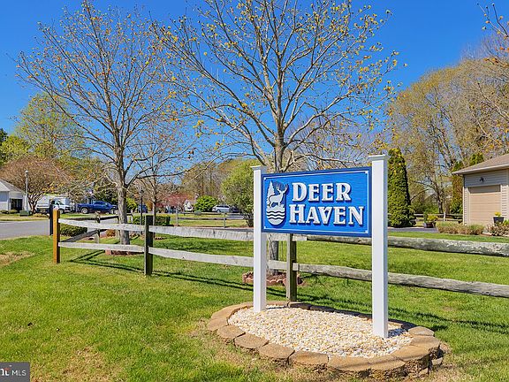 4th image of 33006 Deer Trl