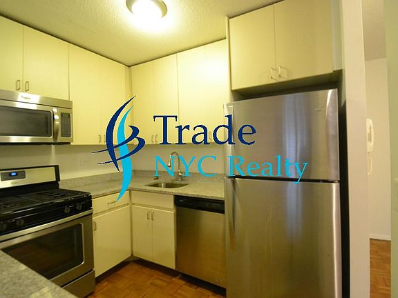 2nd image of 7 W 36th St Fl 9