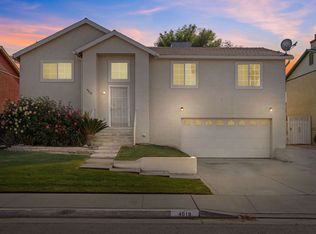 4918 Yellow Rose Ct, Bakersfield, CA 93307