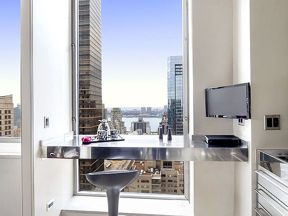 5th image of 1965 Broadway Penthouse 1A