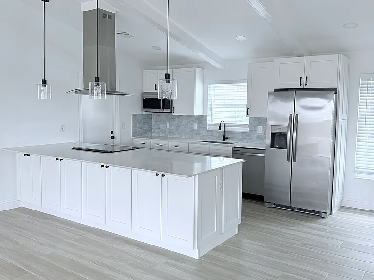 8 Rivocean Dr — Photo 1