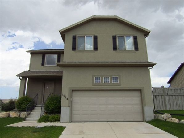 1943 E Sycamore Dr