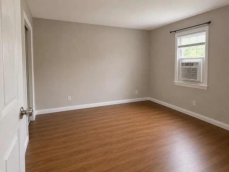 2 Locust Ct #2B — Photo 6