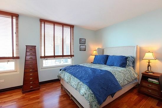 5th image of 33 W Ontario St #31G