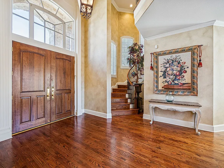 5012 Kirkland Ct — Photo 3