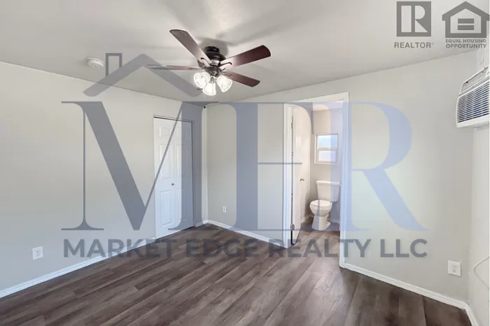 3601 W Melvin St #9 — Photo 14