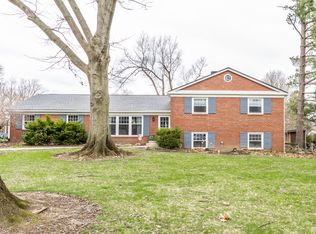 7432 Glenview Dr W, Indianapolis, IN 46250