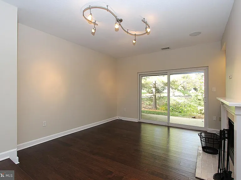 18112 Windsor Hill Dr #104A — Photo 12