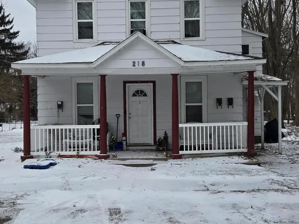 218 N Baldwin St, Whitehall, MI 49461