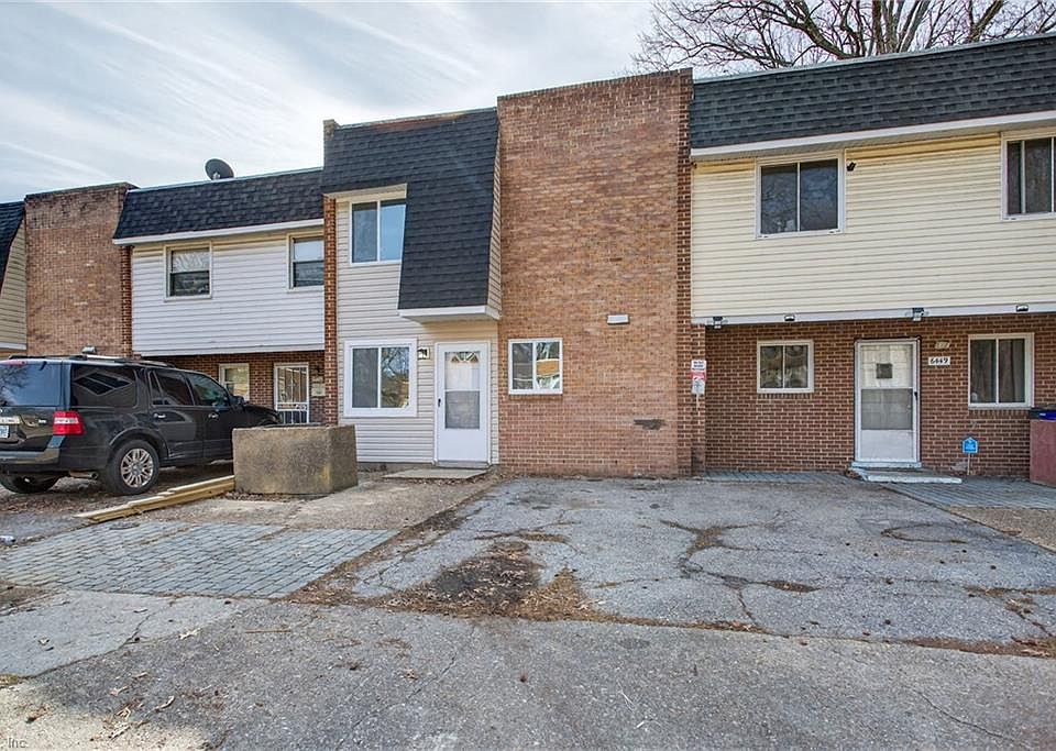 1st image of 6447 Wellington St