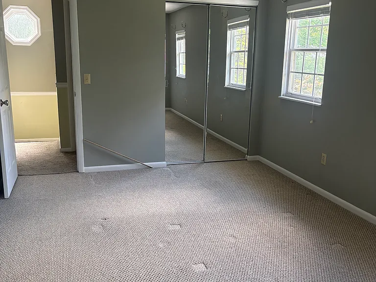 1317 Lancaster St — Photo 17