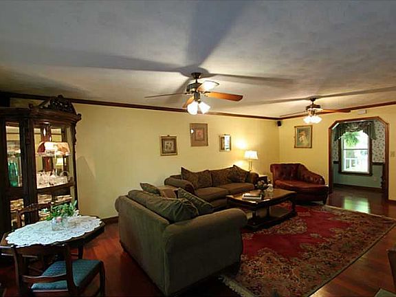 2nd image of 1004 Baydon Ln