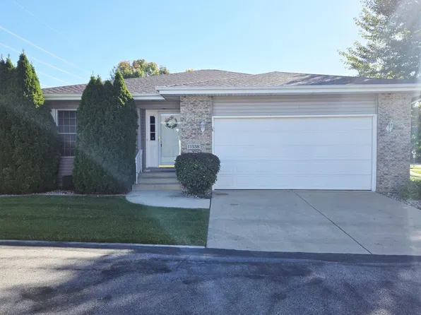 11538 Homestead Village Ct, Saint John, IN 46373