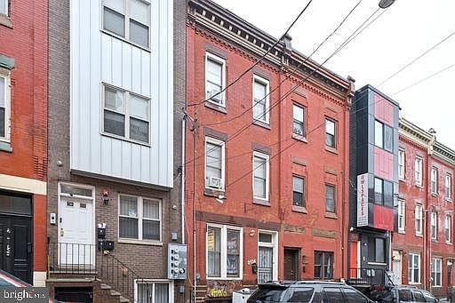 2nd image of 2136 N Carlisle St