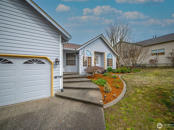 2nd image of 2510 Morse Court SE