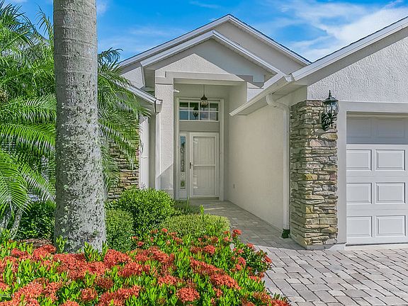 2nd image of 1691 Lago Mar Dr