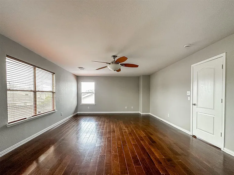 5739 Westminster Village Dr — Photo 36