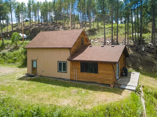 475 Robinson Dr, Hill City, SD 57745