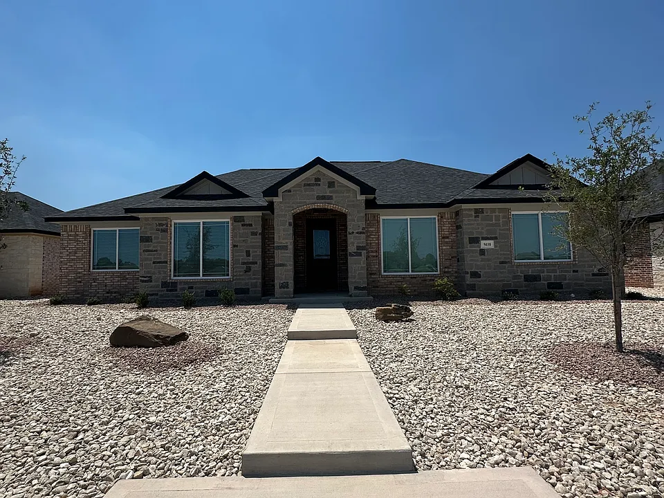 5038 Shefflera Dr