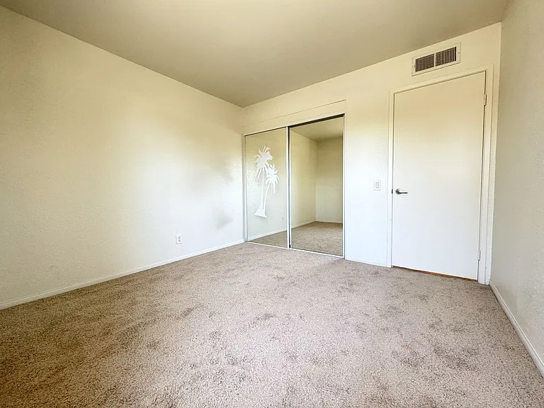 473 Bradshaw Ln — Photo 10