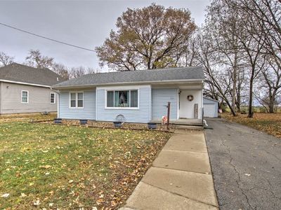 328 S Madison St, Cerro Gordo, IL, 61818