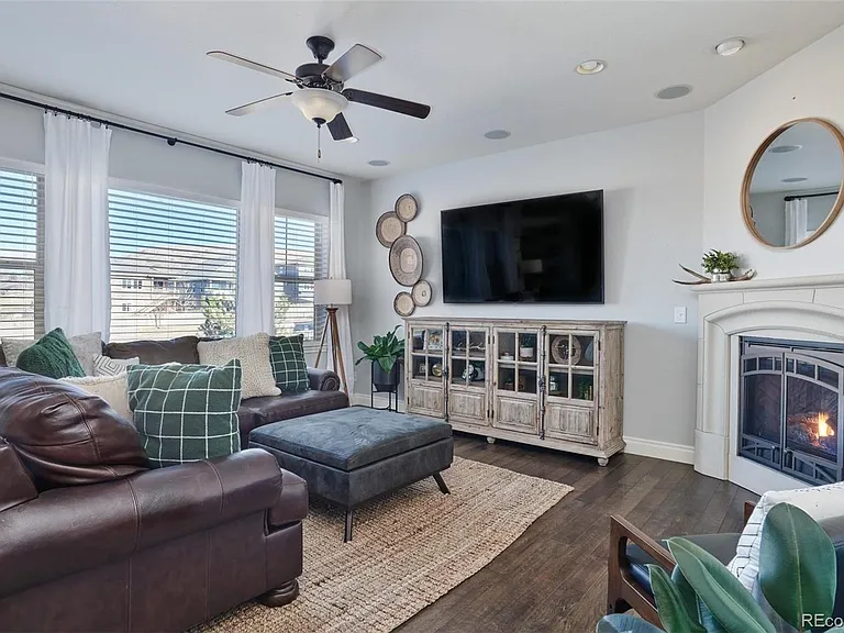 4070 Burnham Pl — Photo 10
