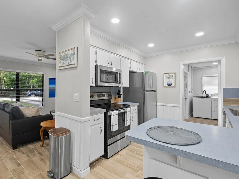7806 Belmont Ave — Photo 8