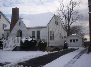 245 Victoria Rd, Hartford, CT 06114