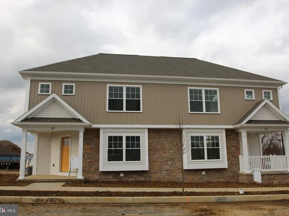 41 Pacific Blvd #75, Ephrata, PA 17522