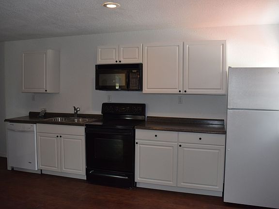 2nd image of 1001 Wall St APT 1