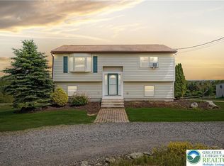 924 Hell Hollow Rd, Kunkletown, PA 18058