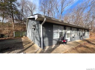 302 N Spring St, Steelville, MO
