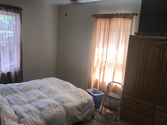 5th image of 5609 S Hoyne Ave