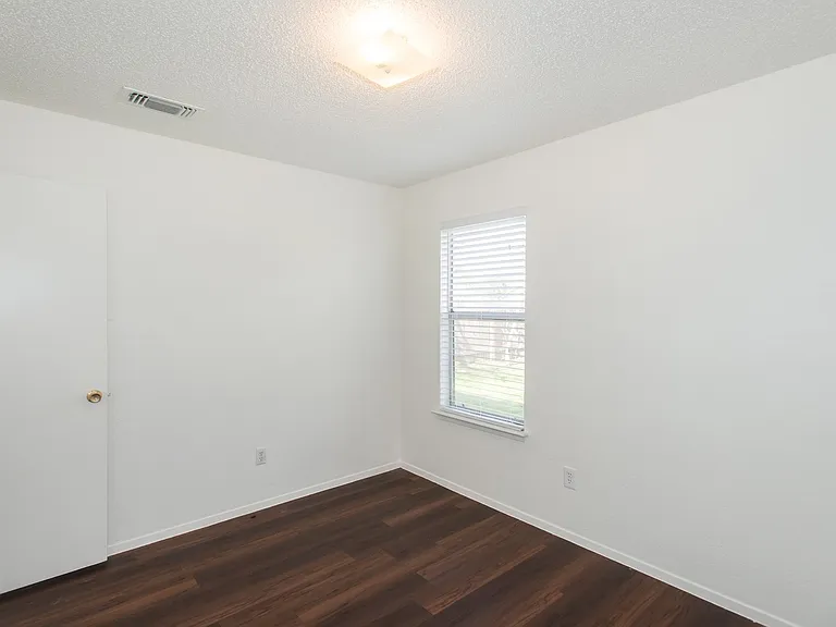 6000 Tracy Lynn Ln — Photo 12
