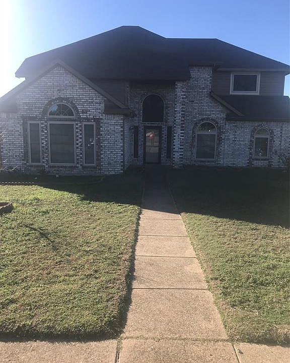 1st image of 612 Fuller Dr