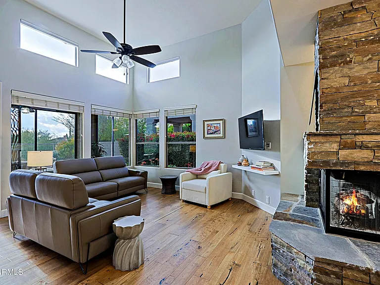 6939 E Bramble Berry Ln — Photo 4