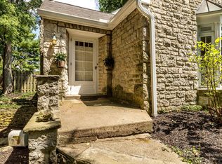 2732 Fishinger Rd, Columbus, OH 43220