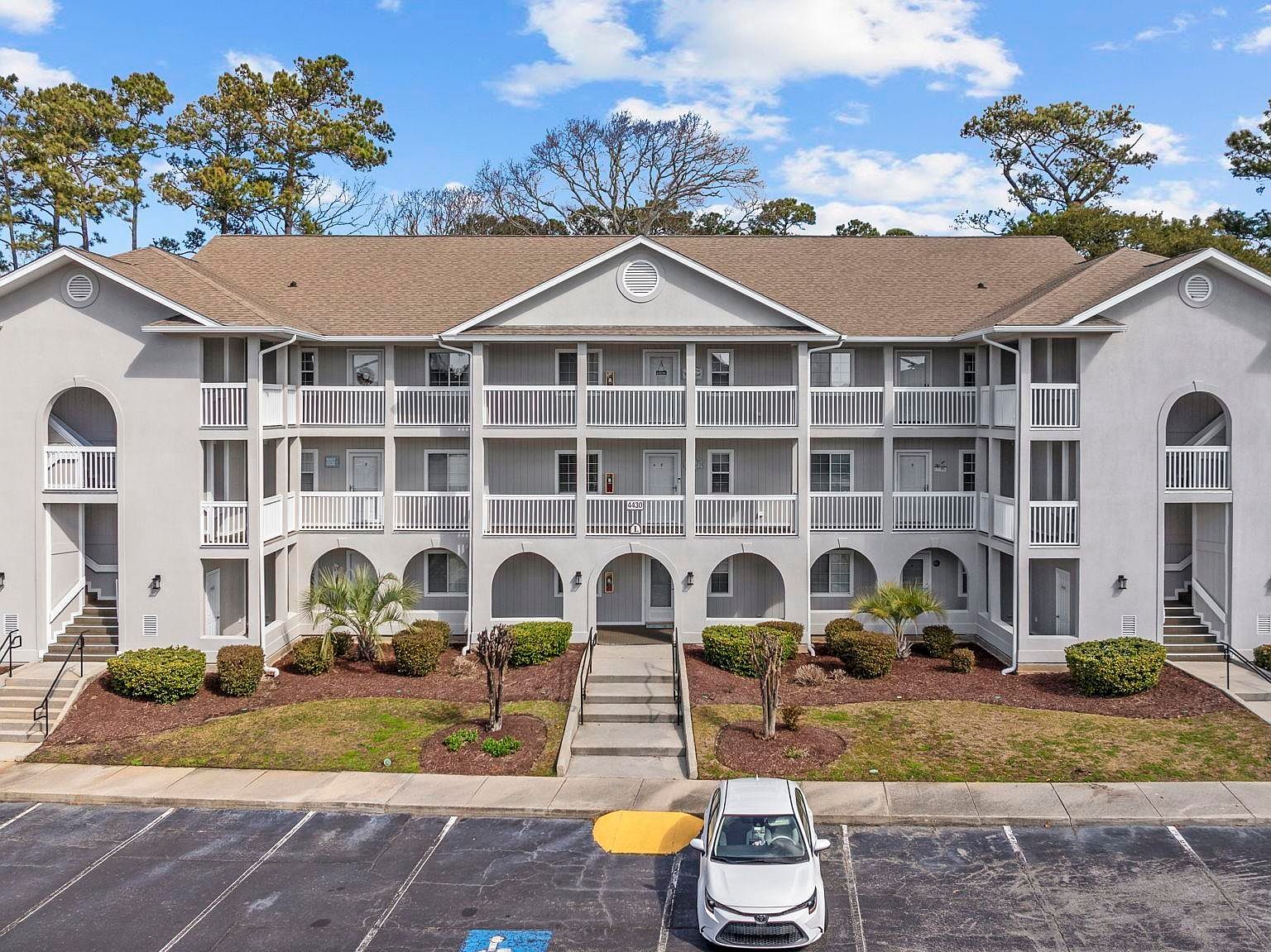 4430 Eastport Blvd. #L5