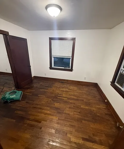 1104 Marshall Ave — Photo 8