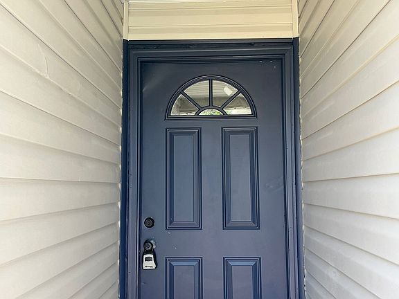 4th image of 1413 NW Ozmun Ave