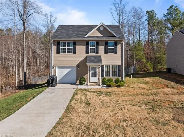 6282 Brentwood Park Ct, Rural Hall, NC 27045