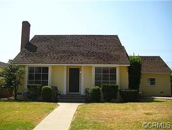 1st image of 220 N Circle Dr